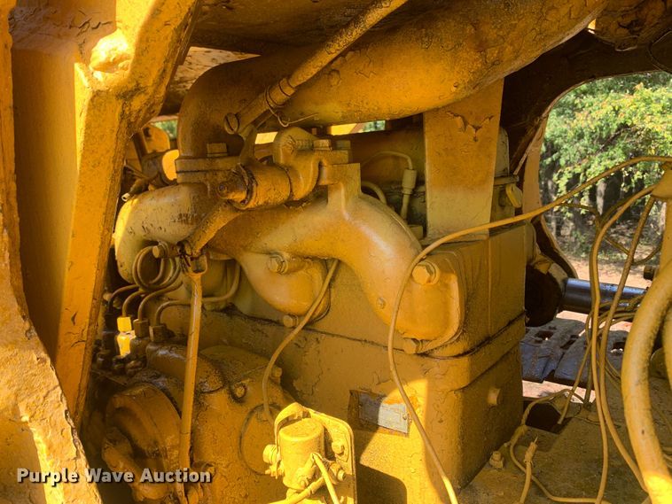 image for item MH9815 Caterpillar  track loader