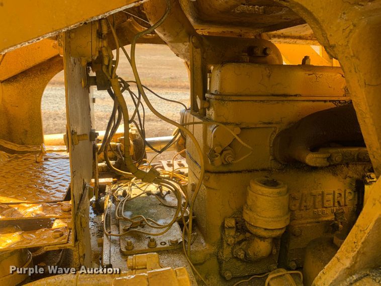 image for item MH9815 Caterpillar  track loader