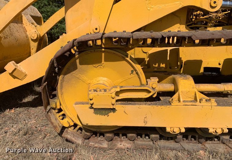 image for item MH9815 Caterpillar  track loader