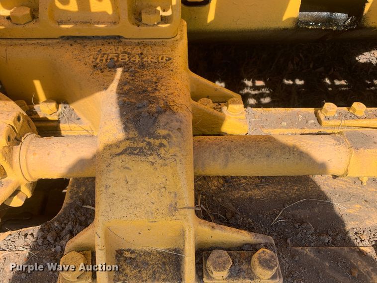 image for item MH9815 Caterpillar  track loader