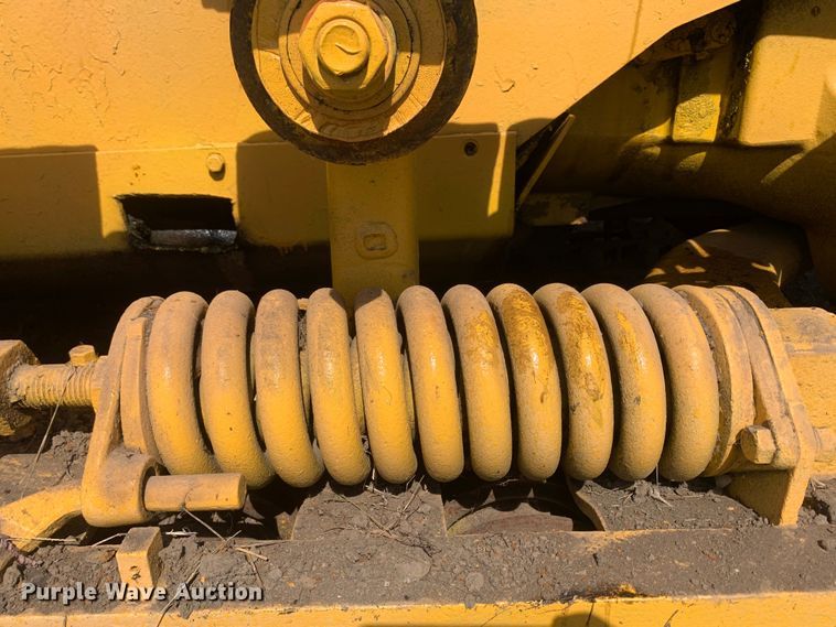 image for item MH9815 Caterpillar  track loader