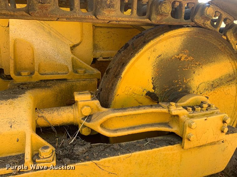 image for item MH9815 Caterpillar  track loader