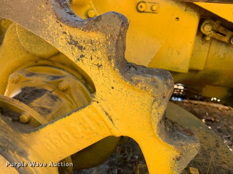 image for item MH9815 Caterpillar  track loader