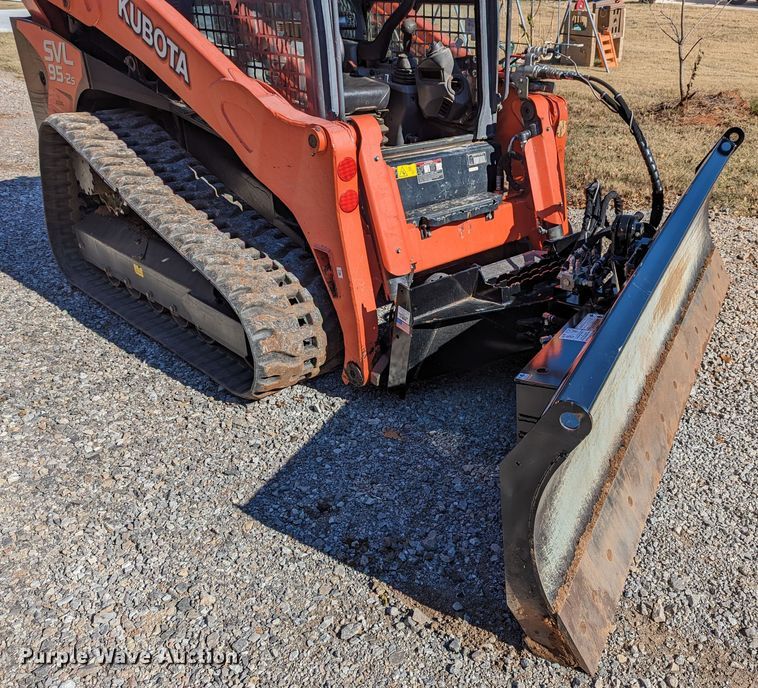 image for item MJ9222 Kubota DZ3096  skid steer dozer blade