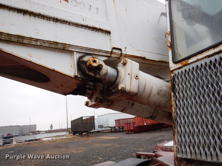 image for item MJ9843 1979 Link Belt HTC-50  crane