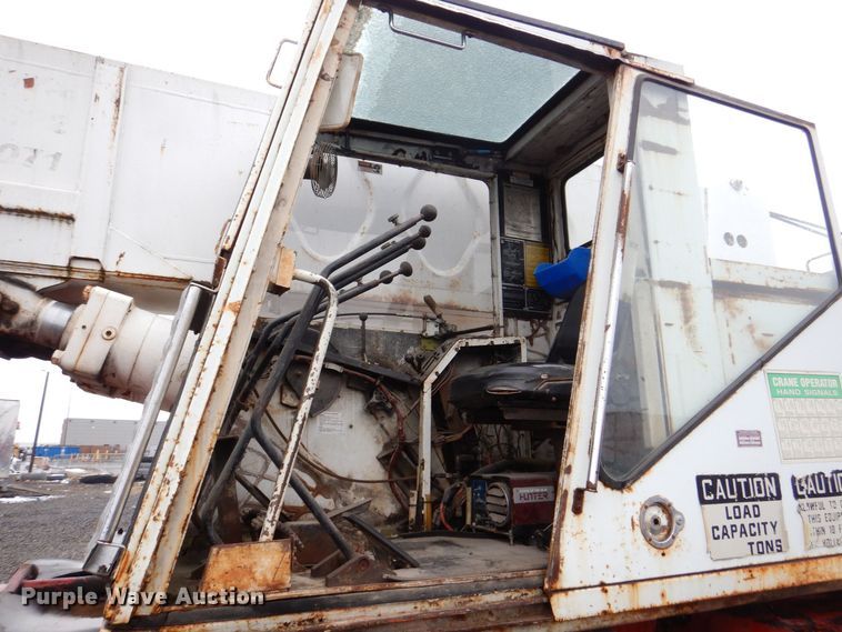 image for item MJ9843 1979 Link Belt HTC-50  crane