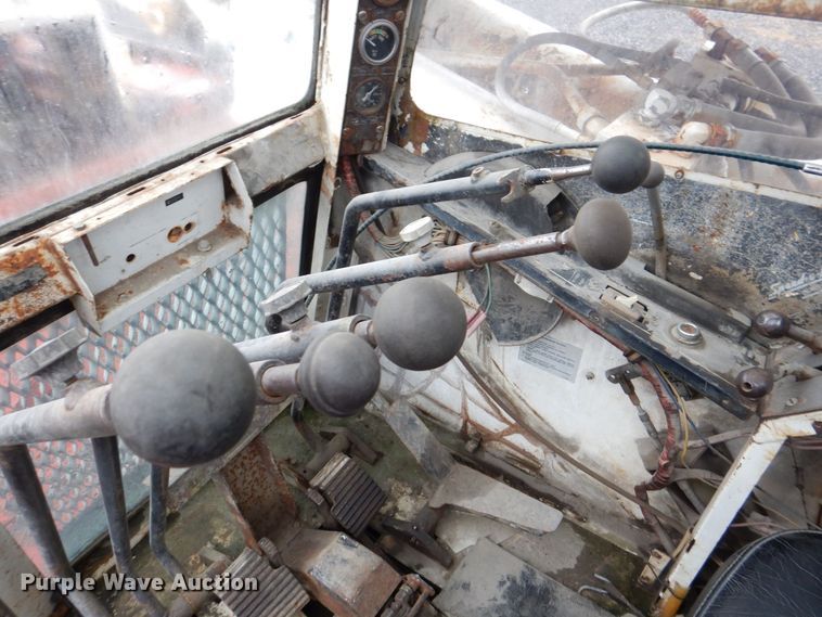 image for item MJ9843 1979 Link Belt HTC-50  crane