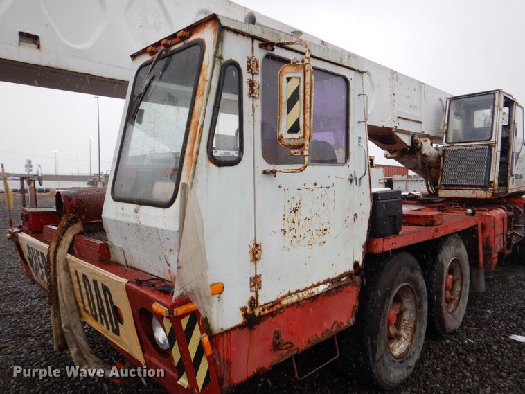 image for item MJ9843 1979 Link Belt HTC-50  crane