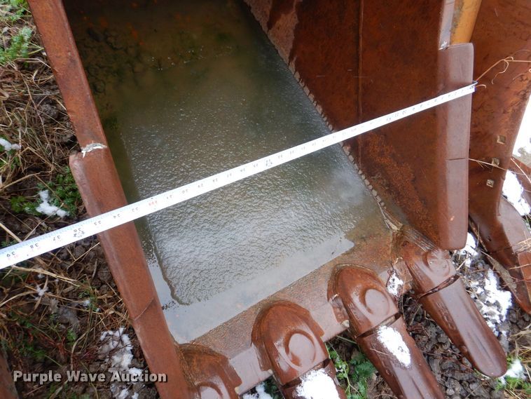 image for item MJ9849 Strickland SK350  excavator bucket