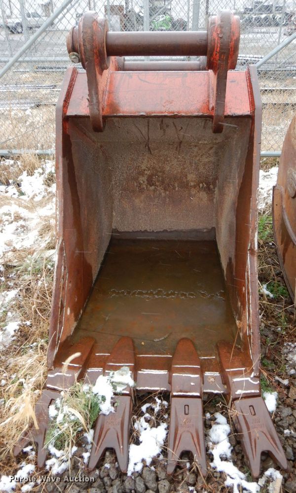 image for item MJ9850 CP  35"W excavator bucket
