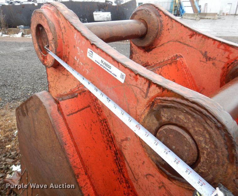 image for item MJ9850 CP  35"W excavator bucket