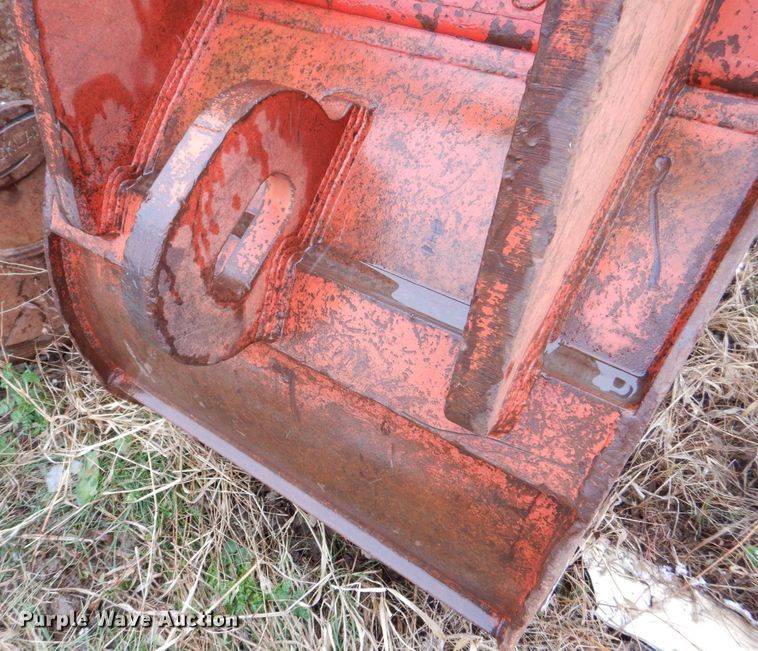 image for item MJ9850 CP  35"W excavator bucket