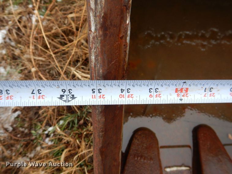 image for item MJ9850 CP  35"W excavator bucket