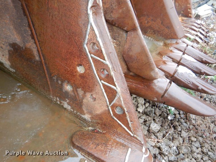 image for item MJ9850 CP  35"W excavator bucket