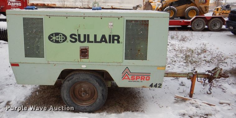 image for item MJ9852 Sullair 185DPQJD  air compressor