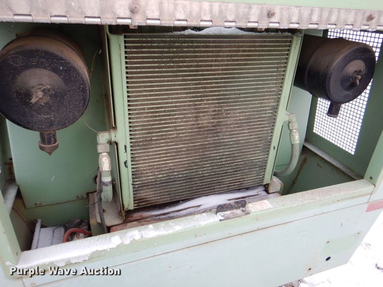 image for item MJ9852 Sullair 185DPQJD  air compressor