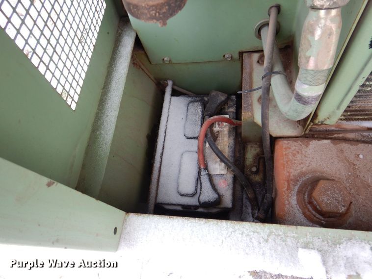 image for item MJ9852 Sullair 185DPQJD  air compressor