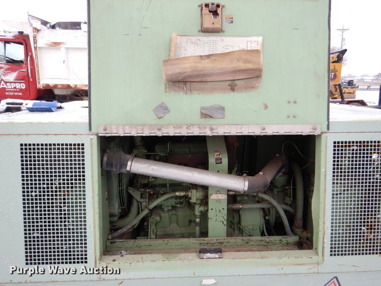 image for item MJ9852 Sullair 185DPQJD  air compressor