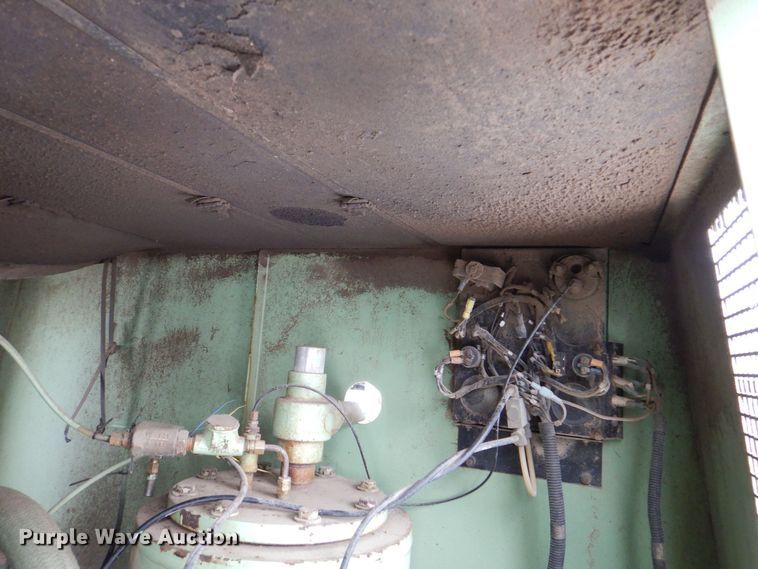 image for item MJ9852 Sullair 185DPQJD  air compressor