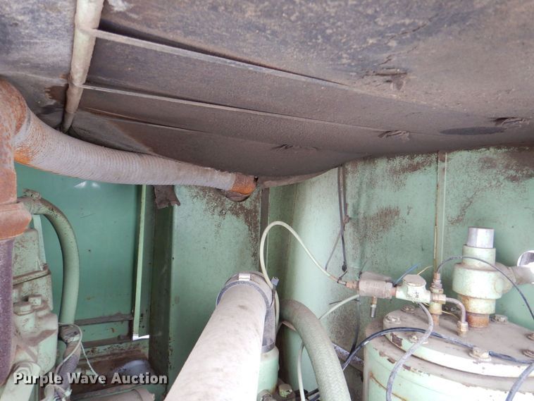 image for item MJ9852 Sullair 185DPQJD  air compressor