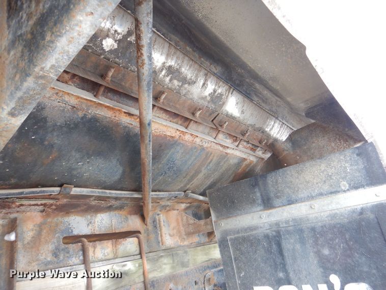 image for item MJ9853 1989 Ford L9000  water truck