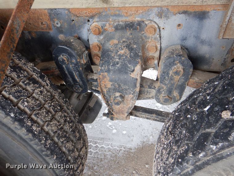 image for item MJ9853 1989 Ford L9000  water truck