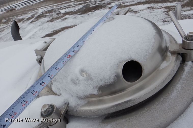 image for item MJ9853 1989 Ford L9000  water truck