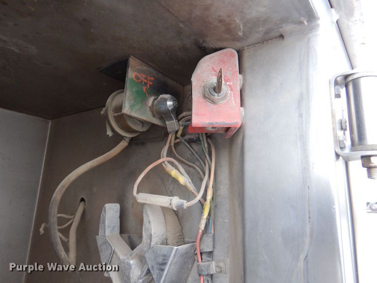 image for item MJ9853 1989 Ford L9000  water truck