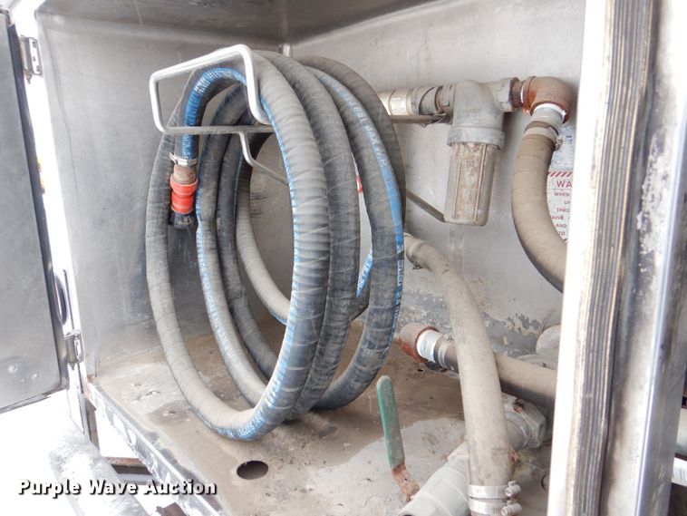 image for item MJ9853 1989 Ford L9000  water truck