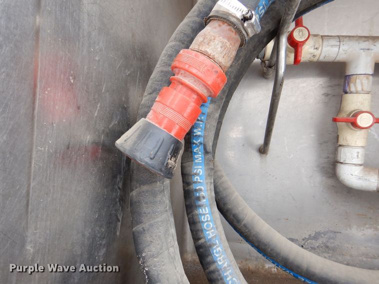 image for item MJ9853 1989 Ford L9000  water truck