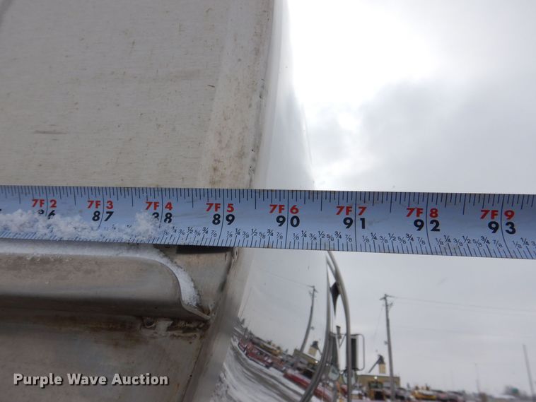 image for item MJ9853 1989 Ford L9000  water truck