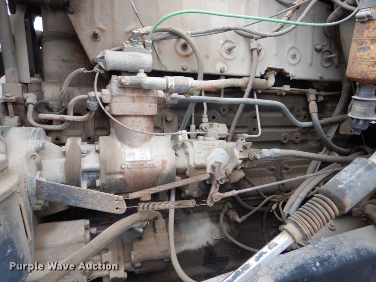 image for item MJ9853 1989 Ford L9000  water truck