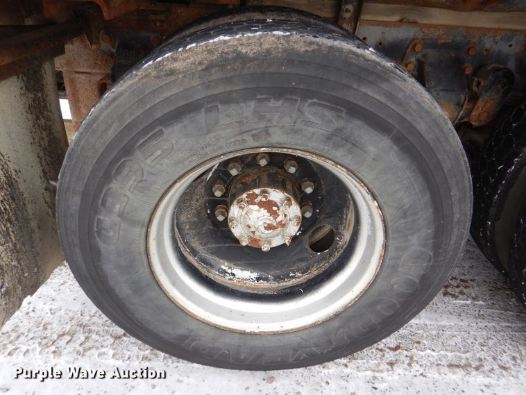 image for item MJ9853 1989 Ford L9000  water truck