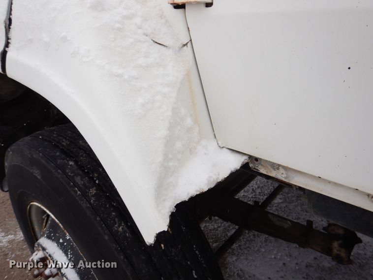 image for item MJ9853 1989 Ford L9000  water truck