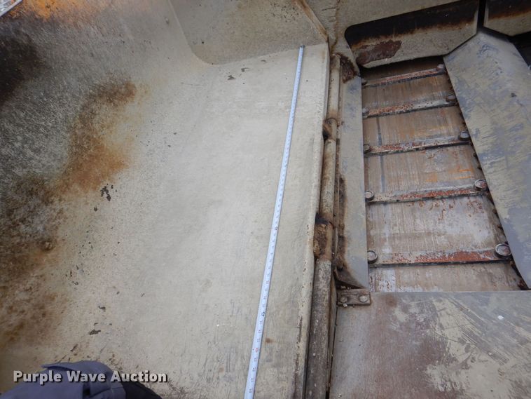 image for item MJ9856 2004 Blaw-Knox PF-5510  paver