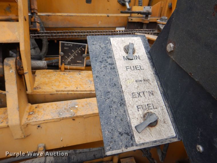 image for item MJ9856 2004 Blaw-Knox PF-5510  paver