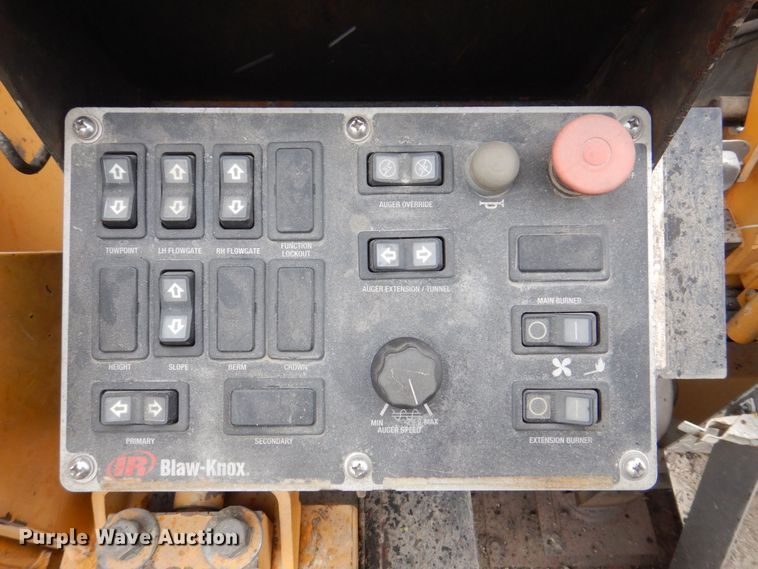 image for item MJ9856 2004 Blaw-Knox PF-5510  paver