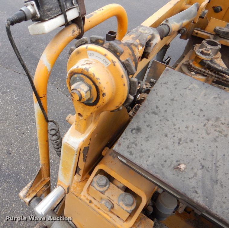 image for item MJ9856 2004 Blaw-Knox PF-5510  paver