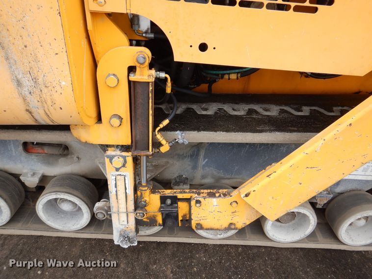 image for item MJ9856 2004 Blaw-Knox PF-5510  paver