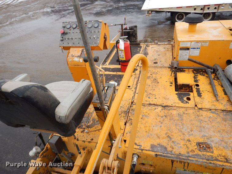 image for item MJ9856 2004 Blaw-Knox PF-5510  paver