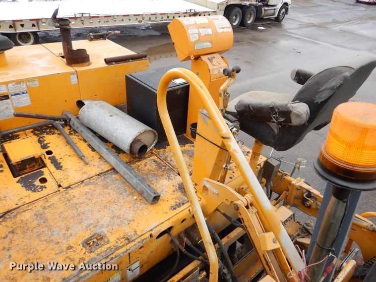 image for item MJ9856 2004 Blaw-Knox PF-5510  paver