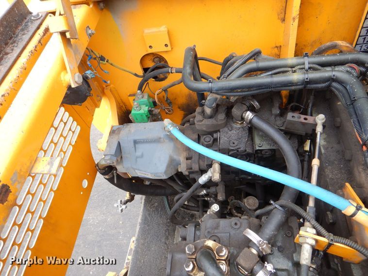 image for item MJ9856 2004 Blaw-Knox PF-5510  paver