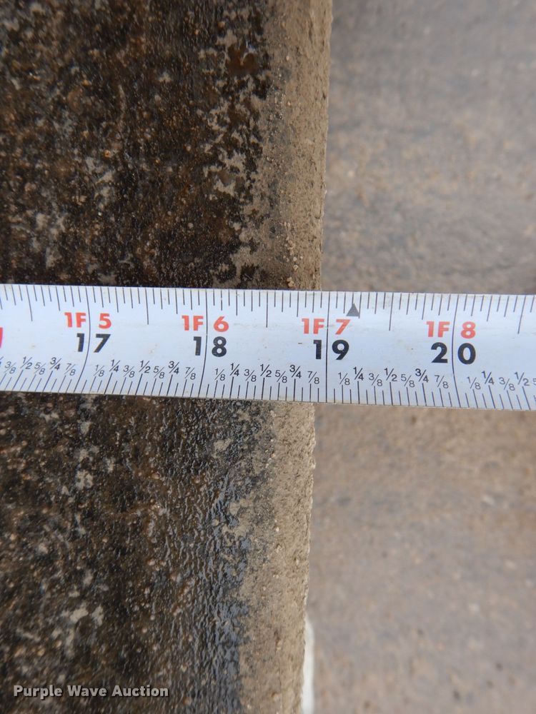 image for item MJ9856 2004 Blaw-Knox PF-5510  paver