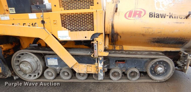 image for item MJ9856 2004 Blaw-Knox PF-5510  paver