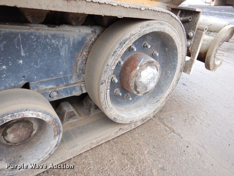 image for item MJ9856 2004 Blaw-Knox PF-5510  paver