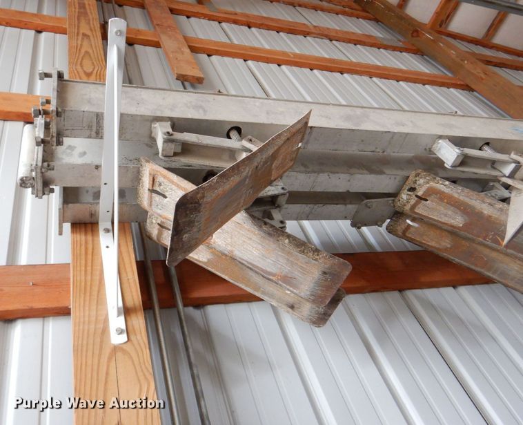 image for item MJ9856 2004 Blaw-Knox PF-5510  paver