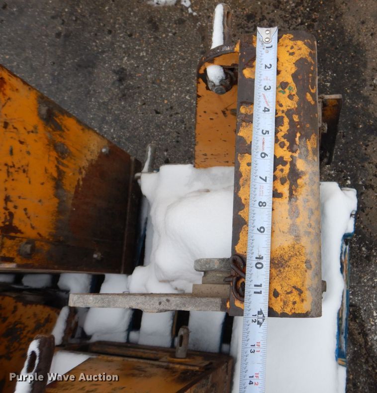 image for item MJ9856 2004 Blaw-Knox PF-5510  paver