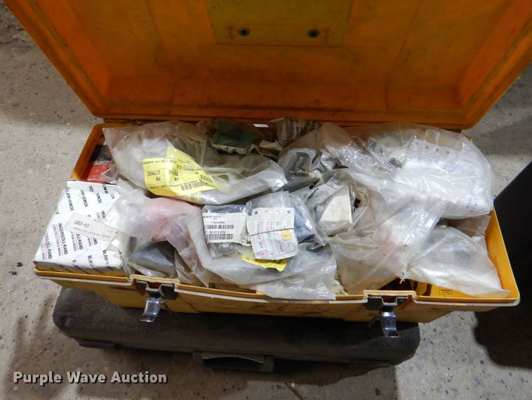 image for item MJ9856 2004 Blaw-Knox PF-5510  paver