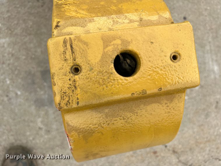 image for item MK9663 Caterpillar  equalizer bar