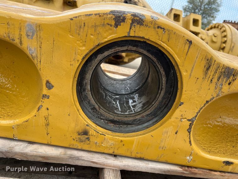 image for item MK9663 Caterpillar  equalizer bar